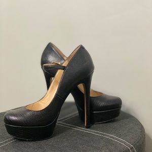 Jessica Simpson 5.5 Black Heels